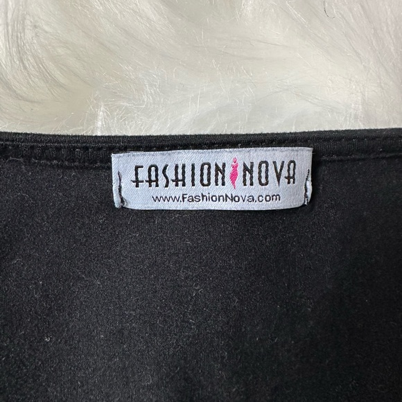 Fashion nova Small black long sleeve swooping low cleavage Mini dress with slit - Picture 2 of 4